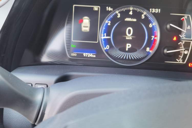 Used Lexus ES 2024 200 Premium Edition Odometer Close Up