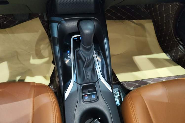 Used Toyota Levin 2019 185T CVT Sport Edition China VI Standard Gear Lever