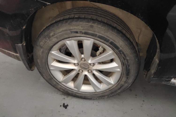 Used Haval H2 2016 Red-Label 1.5T Manual Two-Wheel Drive Luxury Model Right Rear Wheel Hub