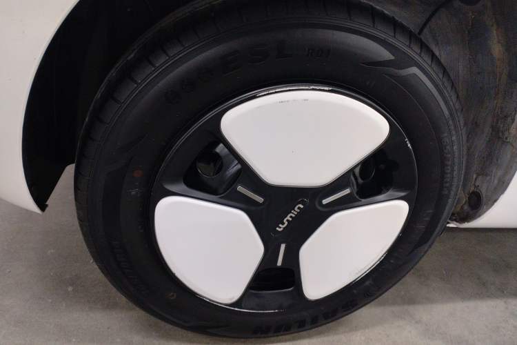 Used CHANGAN NEVO Lumin 2022 155 km – Refreshingly Sweet Edition Exterior 5