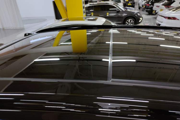 Used Nio ES6 2024 75 kWh Roof