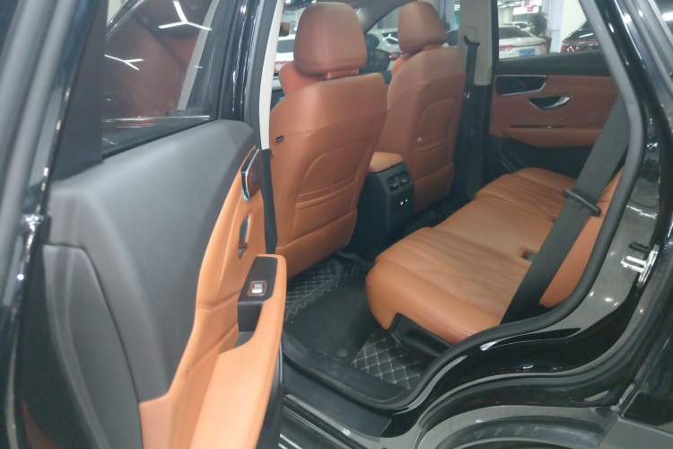 Used JETOUR Shanhai L7 2024 1.5T 120km MAX 5-Seater Left Rear Seat