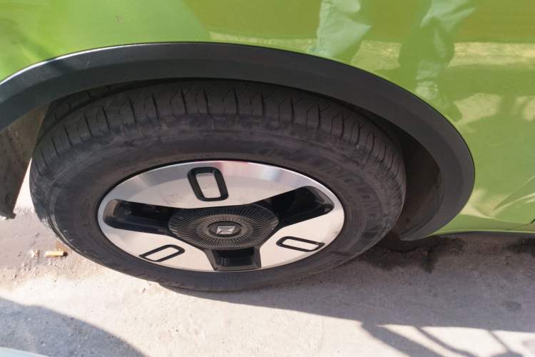 Used Baojun KiWi EV 2021 Artist Model Lithium Iron Phosphate
