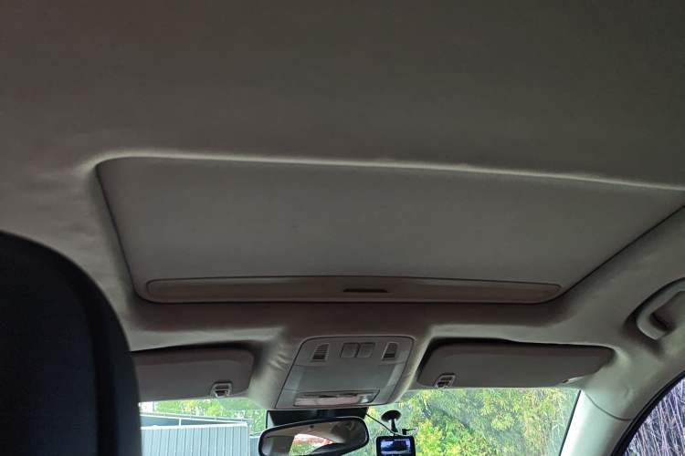 Used Buick Regal 2014 2.4L SIDI Luxury Fashion Edition Headliner