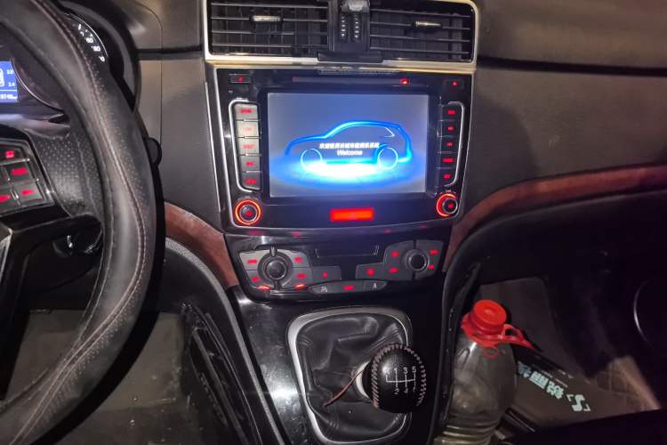 Used Haval H6 2014 Sport Version 1.5T Manual Two-Wheel Drive Elite Edition