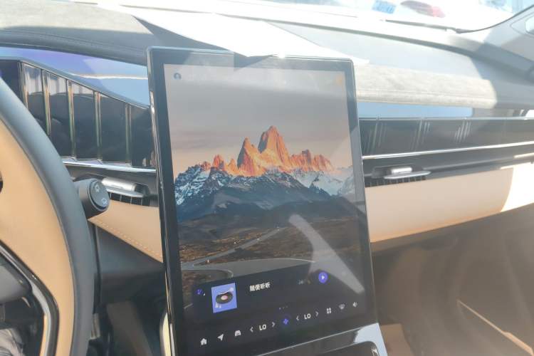 Used Geely Auto FX11 2023 1.5TD DCT Prestige Edition Audio And AC Panel