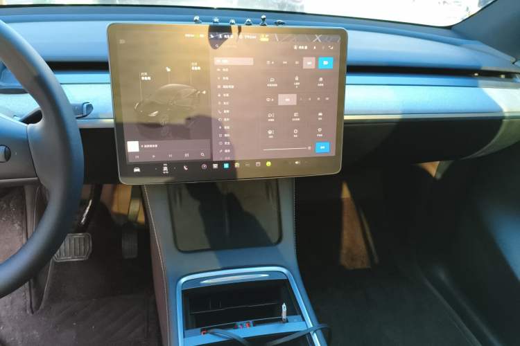 Used Tesla Model Y 2024 Rear-Wheel-Drive Version