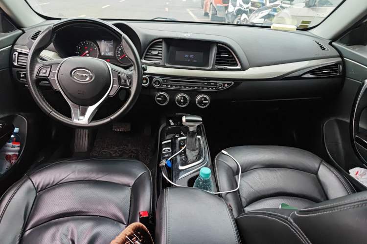 Used GAC Trumpchi GA6 2016 235T DCT Elite Edition Center Console