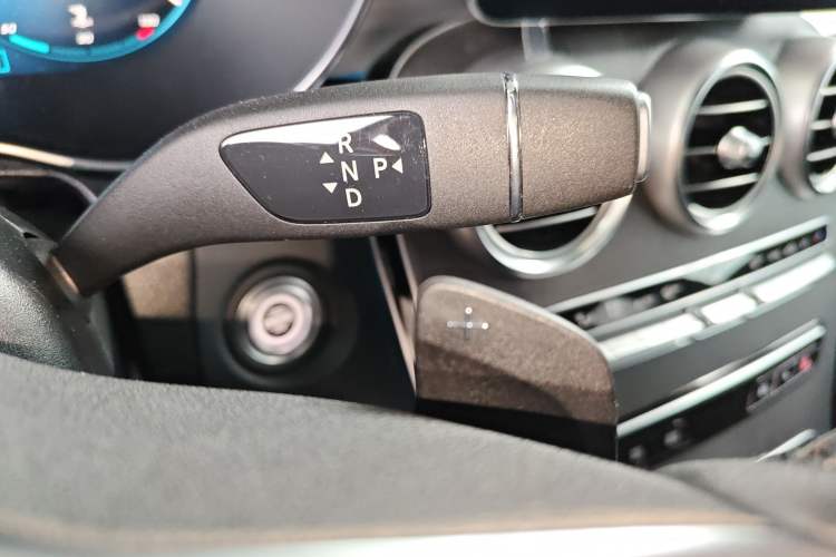 Used Mercedes-Benz GLC Coupe 2020 GLC 300 4MATIC Coupe SUV Gear Lever