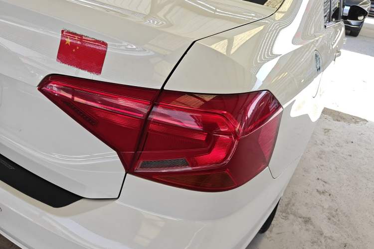 Used Volkswagen Jetta 2017 1.4L Manual Fashion Edition