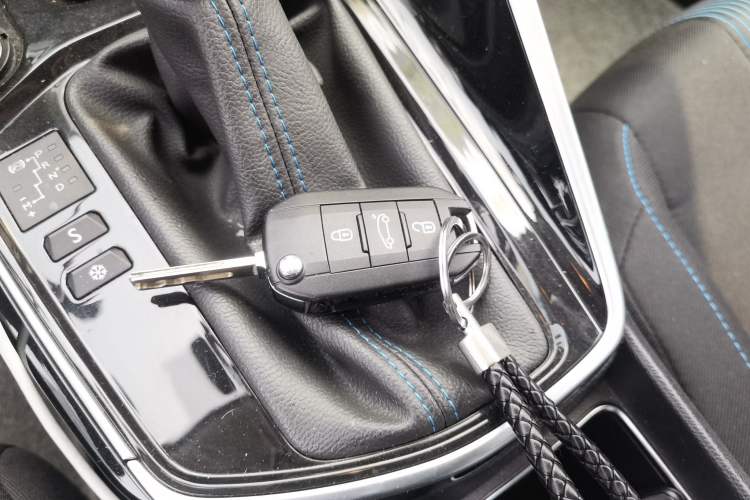 Used Peugeot 308 2018 1.6L Automatic Luxury Edition Vehicle Key