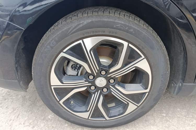 Used Hongqi E-QM5 2023 Base Travel Edition
