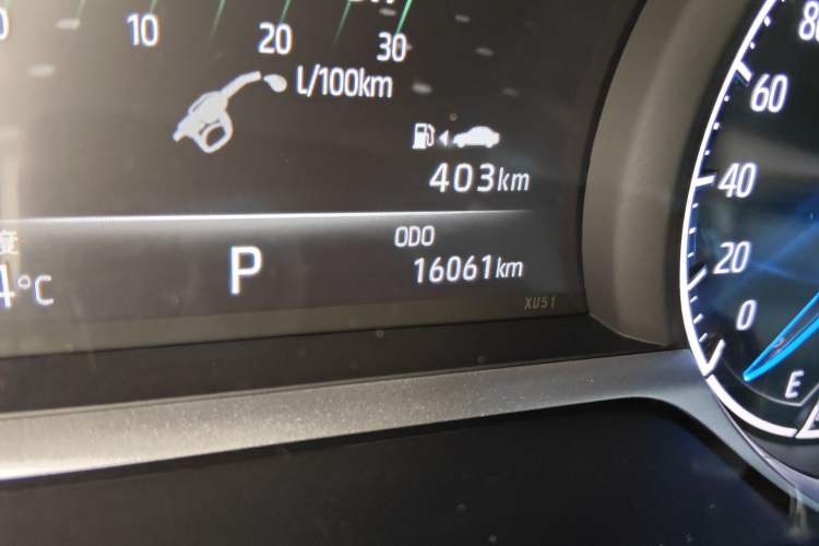 Used Toyota Venza 2022 Dual-Engine 2.5L CVT Two-Wheel Drive Prestige Edition Odometer Close Up