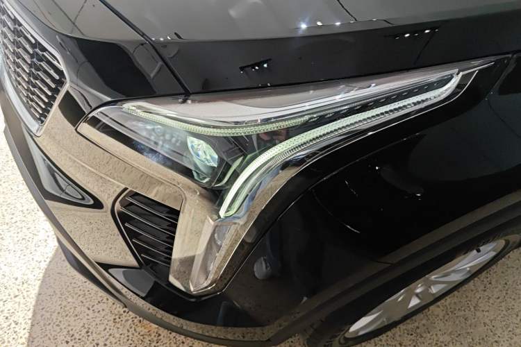 Used Cadillac XT4 2023 28T Two-Wheel Drive Fashion Edition