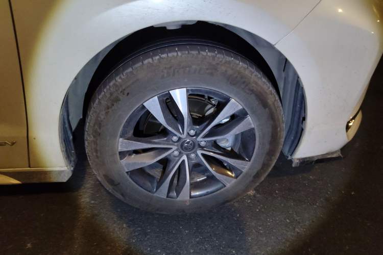 Used Toyota Granvia 2024 2.5L Hybrid Prestige PLUS Four-Wheel Drive Version
