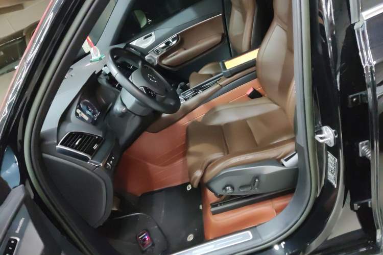 Used Volvo XC90 New Energy 2022 Facelift E-Drive Hybrid T8 Luxury Prestige 7-Seater
