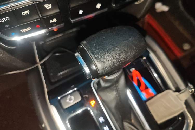 Used GAC Trumpchi GS8 2017 320T Two-Wheel Drive Luxury Smart Connectivity Version (7 Seats)
