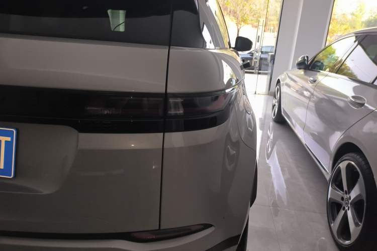 Used Land Rover Range Rover Evoque 2024 Aurora L 249 PS Prestige Light-Chasing Edition