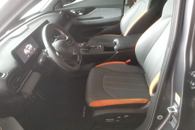 Used GAC Trumpchi EMPOW 2022 270T DCT J16 R-Style Track Edition