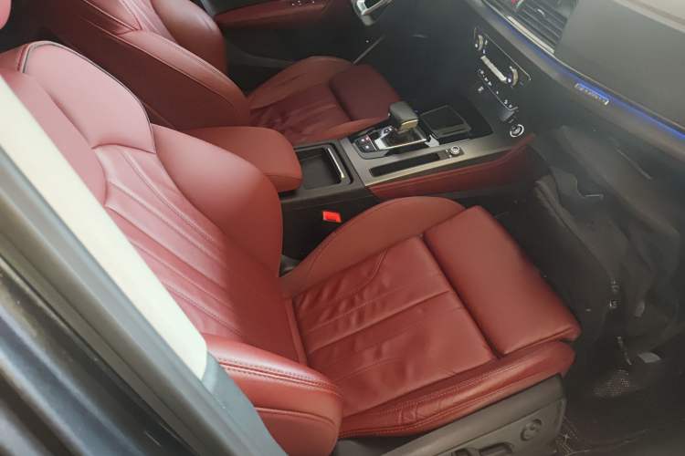 Used Audi Q5L 2022 40T Fashionable and Dynamic Model