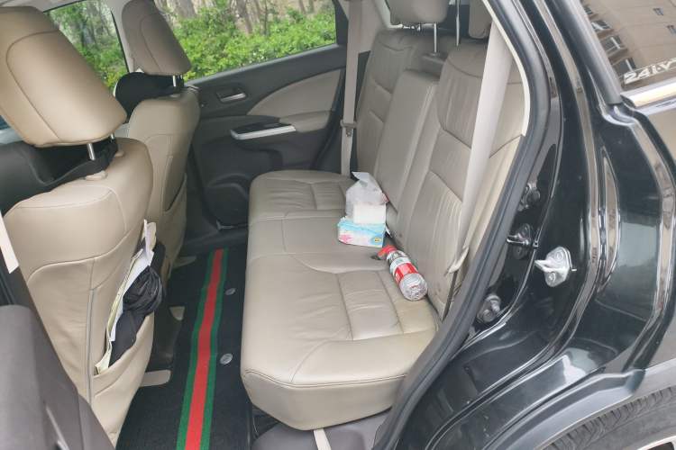 Used Honda CR-V 2013 2.4L two-wheel drive luxury version Left Rear Seat