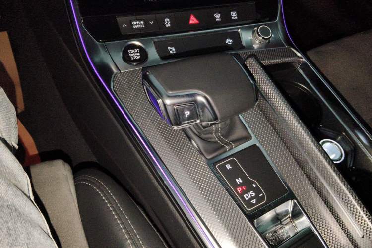 Used Audi A6L 2021 40 TFSI Luxury Dynamic Edition Gear Lever