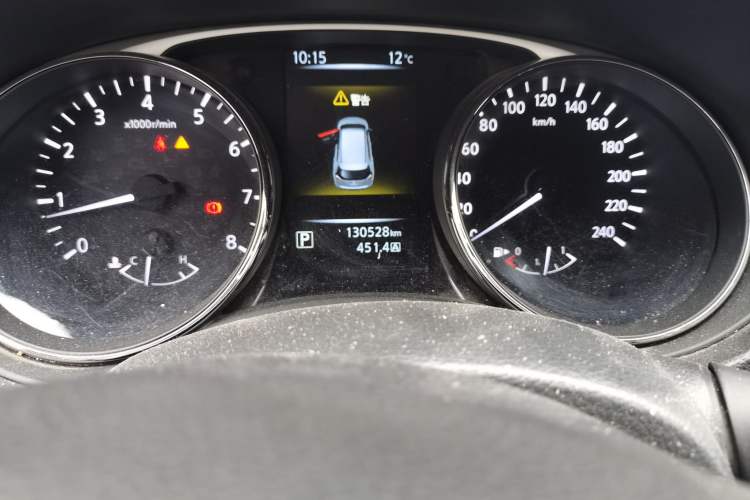 Used Nissan X-Trail 2015 2.0L CVT Comfort MAX Edition 2WD
