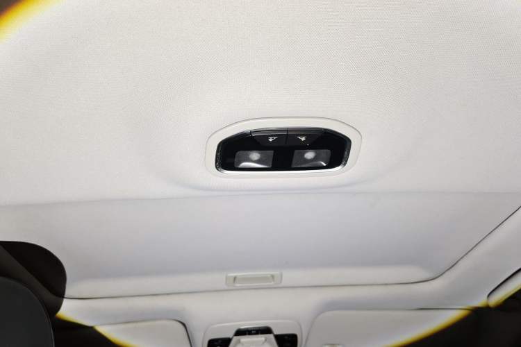 Used Geely Auto Emgrand 2019 Leading Edition 1.5L CVT Upward Asian Games Edition China V Headliner