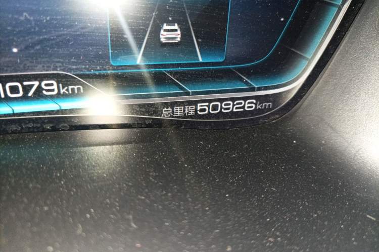Used BYD Song PLUS New Energy 2021 DM-i 110KM Flagship PLUS Odometer Close Up