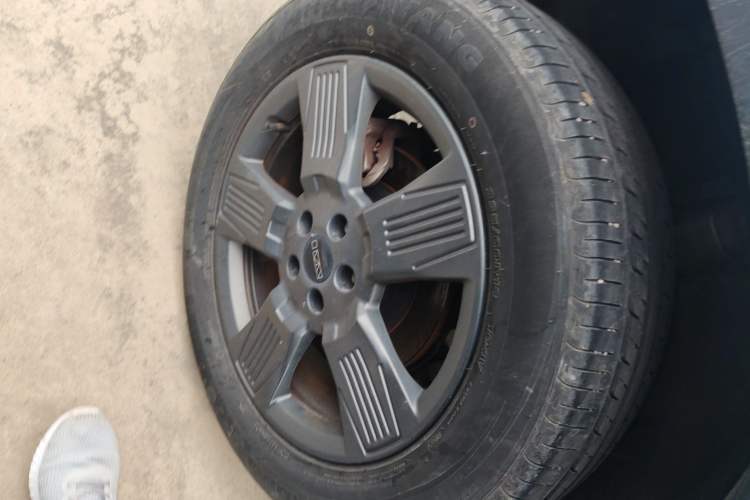 Used iCAR 03 2024 401km Two-Wheel Drive Standard Advanced Version Exterior 5