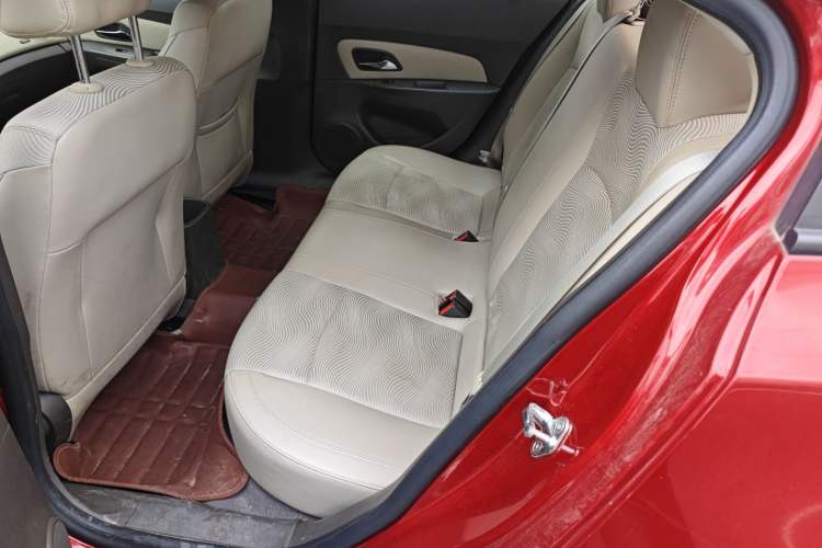 Used Chevrolet Cruze 2015 1.5L Classic SE MT
