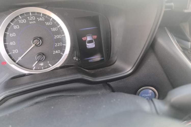 Used Toyota Corolla 2021 Dual-Motor 1.8L E-CVT Elite Edition Odometer Close Up