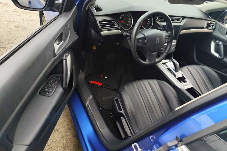 Used Peugeot 408 2019 230THP Automatic Luxury Edition China VI Standard
