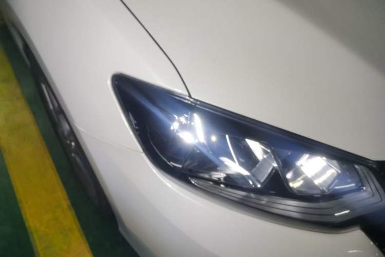 Used Nissan Tiida 2021 1.6L CVT Cool Edition
