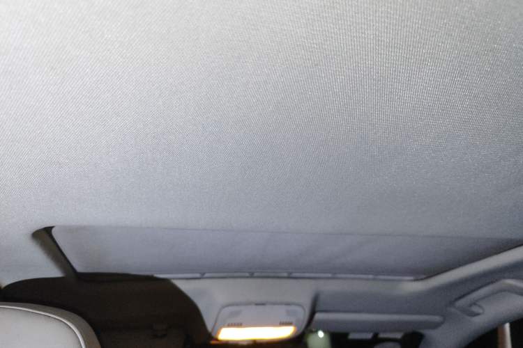 Used Audi A4L 2012 2.0 TFSI automatic standard version Headliner