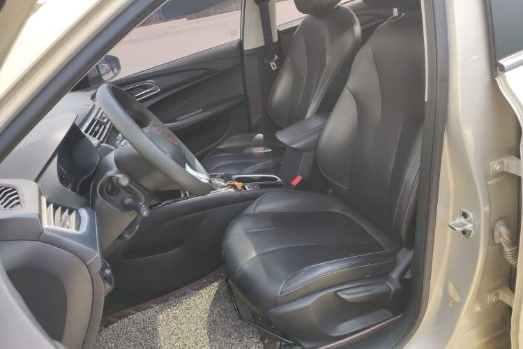 Used Roewe i5 2019 1.5L Automatic 4G Connected Langhao Edition