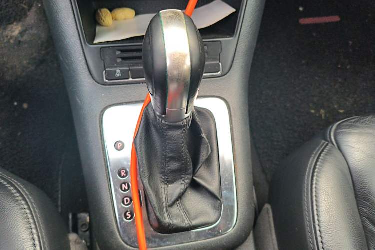 Used Volkswagen Tiguan 2012 1.8TSI Automatic Two-Wheel Drive Trend Edition Gear Lever