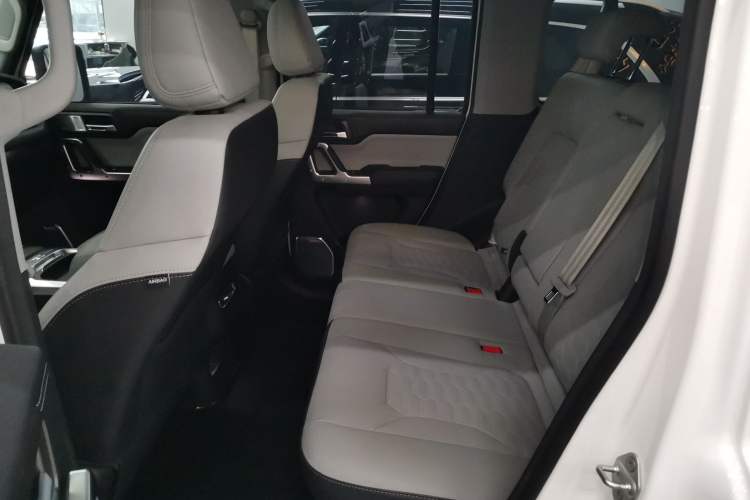 Used 212 T01 2025 Model 2.0T Diesel
