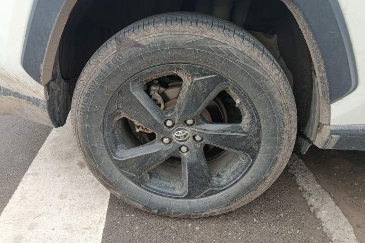 Used Toyota RAV4 2020 Dual-Engine 2.5L E-CVT 4x4 Elite PLUS Edition
