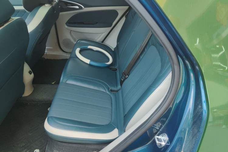 Used ORA Good Cat 2021 400km Standard Range Venus Edition Lithium Iron Phosphate Left Rear Seat