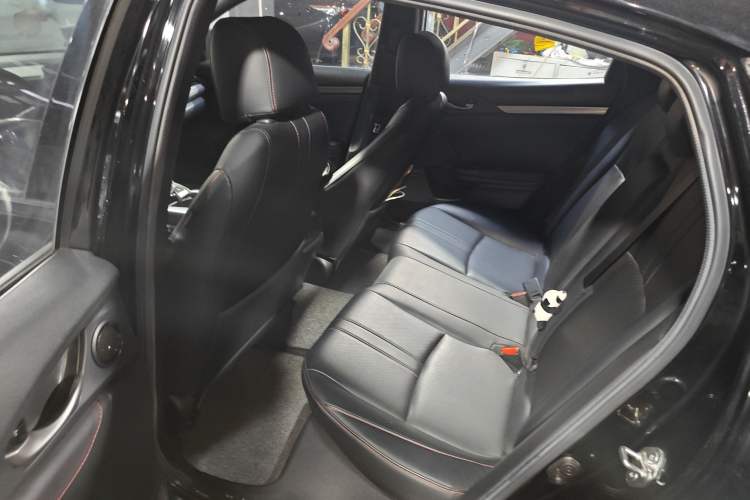 Used Honda Civic 2021 HATCHBACK 220TURBO CVT Trendy Cool Edition