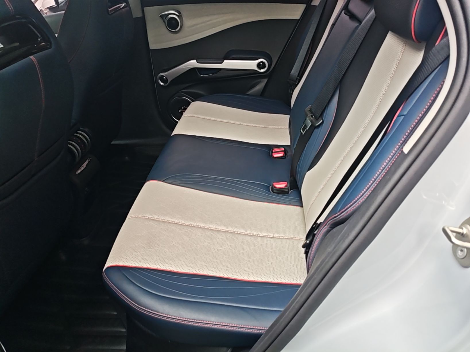 BYD Yuan PLUS 2022 430 km Luxury Version - Premium — снимка 20