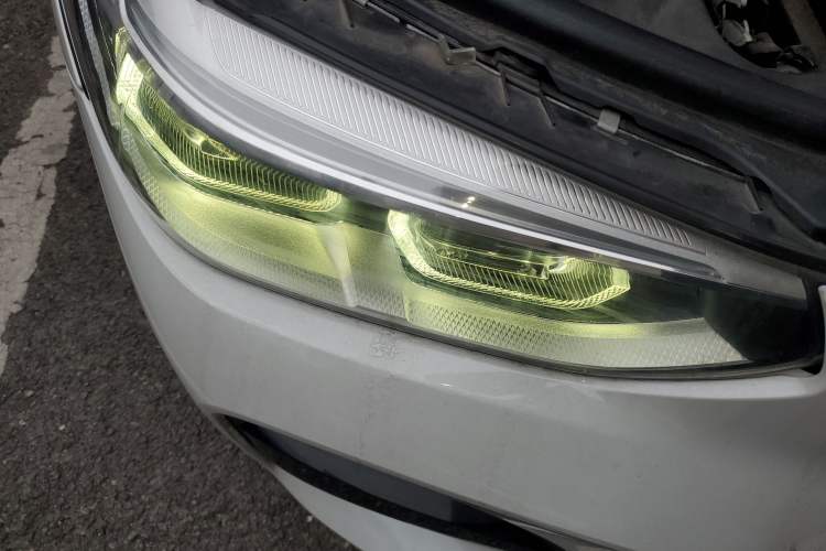 Used BMW X3 2020 xDrive28i M Sport Package Right Front Headlight