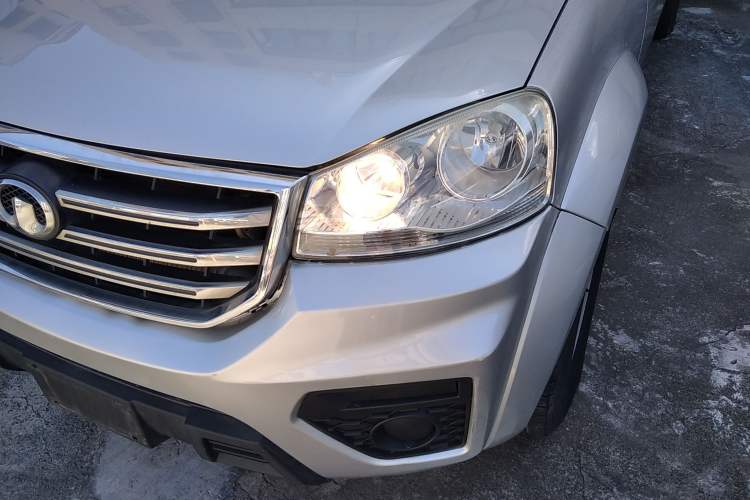 Used Great Wall Wingle 5 2017 2.0T European-spec Diesel Two-Wheel-Drive Entry-Level Big Double-Cab GW4D20D
