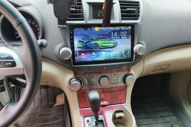 Used Toyota Highlander 2013 2.7L Two-Wheel Drive 5-Seater Purple Gold Edition