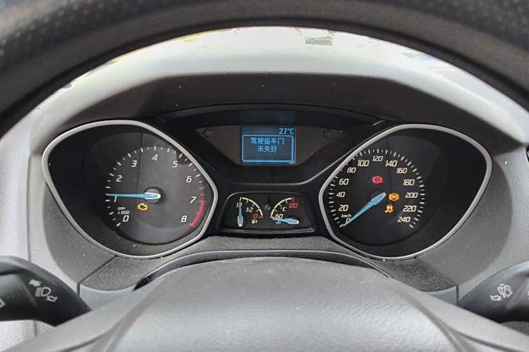 Used Ford Focus 2012 Sedan 1.6L Manual Comfort Model
