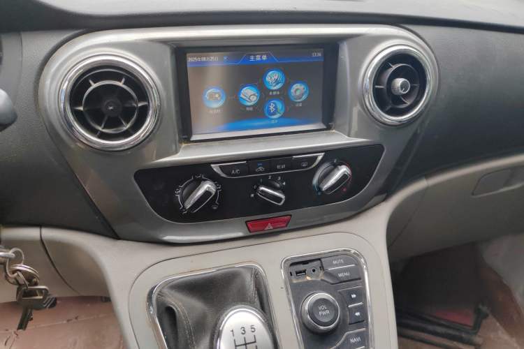 Used JAC Refine M3 2016 IKEA Edition 1.6L Luxury Smart Model