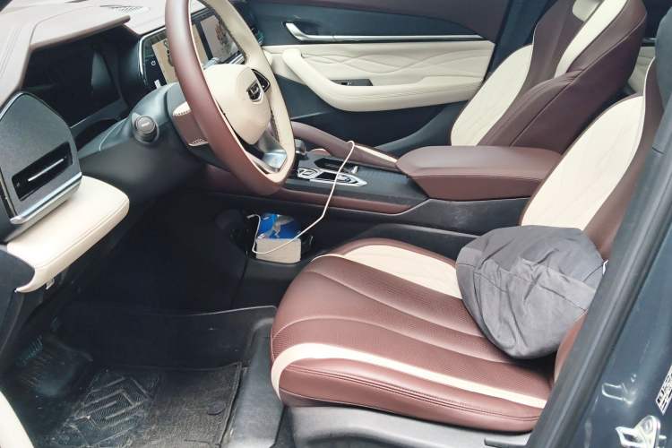 Used Geely Auto Monjaro L 2021 2.0TD DCT EVO Two-Wheel Drive Smart Luxury Version Left Front Seat