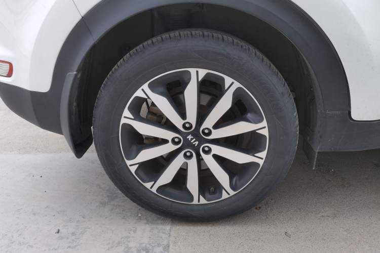 Used Kia KX5 2017 1.6T Automatic Two-Wheel Drive 15th Anniversary Special Edition DLX Right Rear Wheel Hub