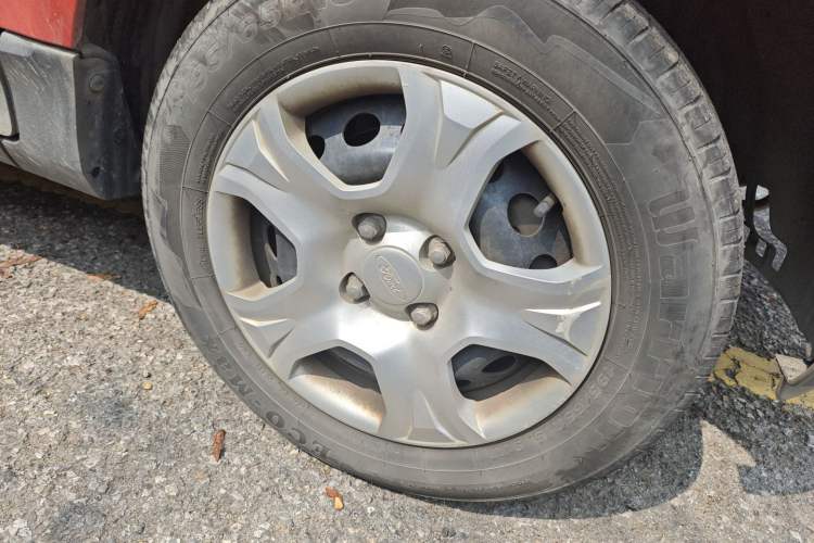 Used Ford EcoSport 2013 1.5L Manual Comfort Model